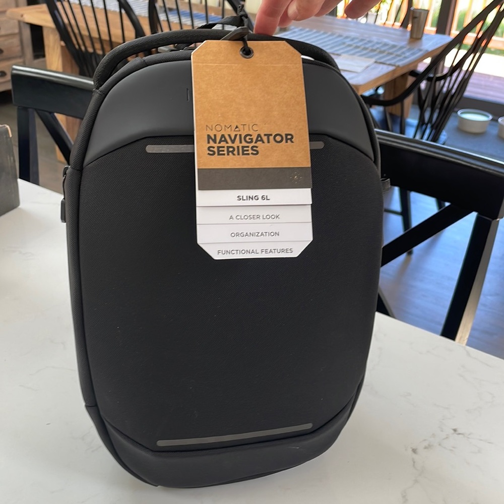 Nomatic Navigator Sling 6L